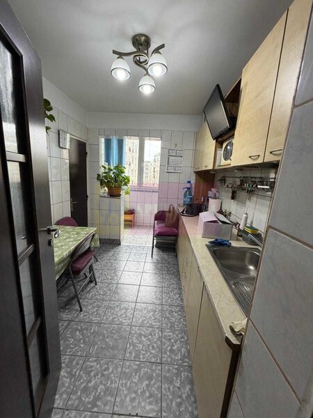 Vanzare apartament 2 camere Crangasi