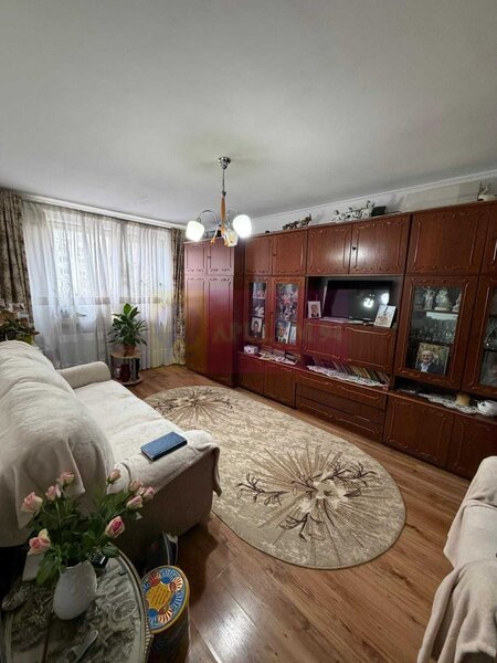Vanzare apartament 2 camere Crangasi